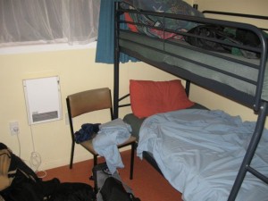 Quick shot of the lodging, there was another bunk on the opposite wall.